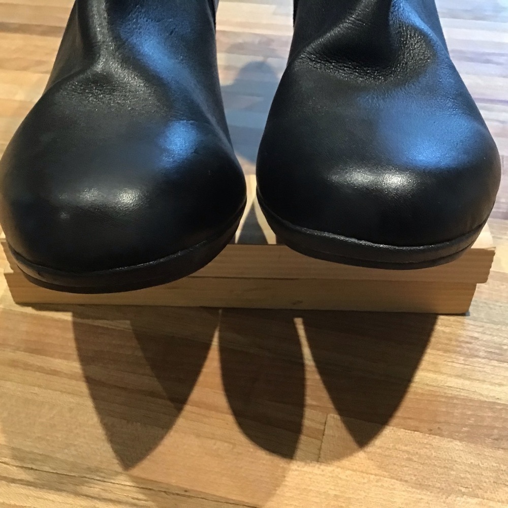Clarks - Picture 6 of 12